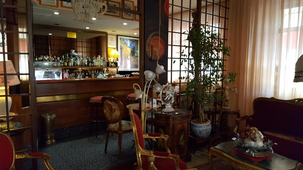 Hotel Royal Алесандрия Екстериор снимка